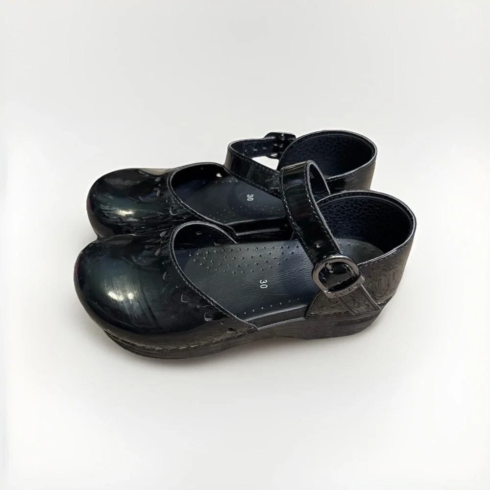 Dansko Patent Leather Mary Jane Buckle Clogs girls youth 30